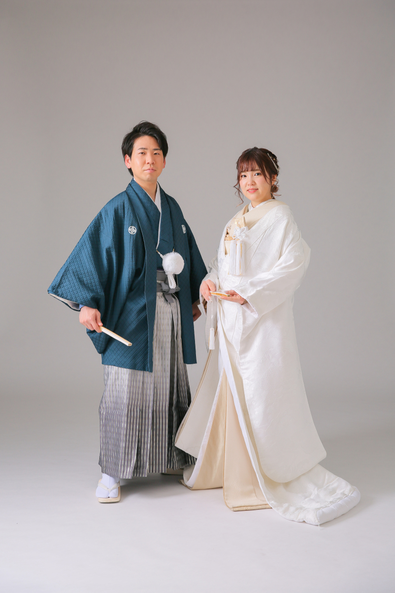 白無垢に着替えて...