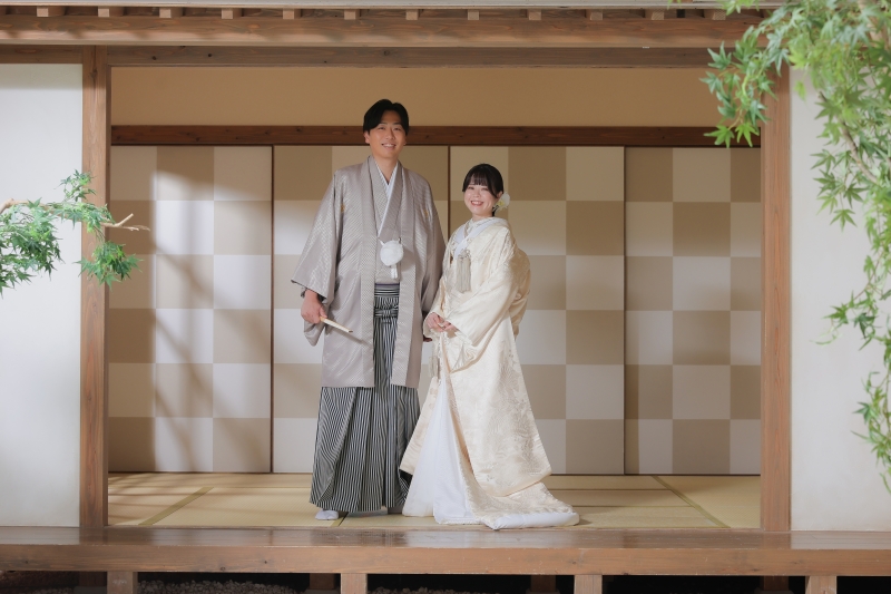 フォーマルな立ち姿