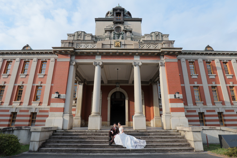最後は市政資料館の外で！