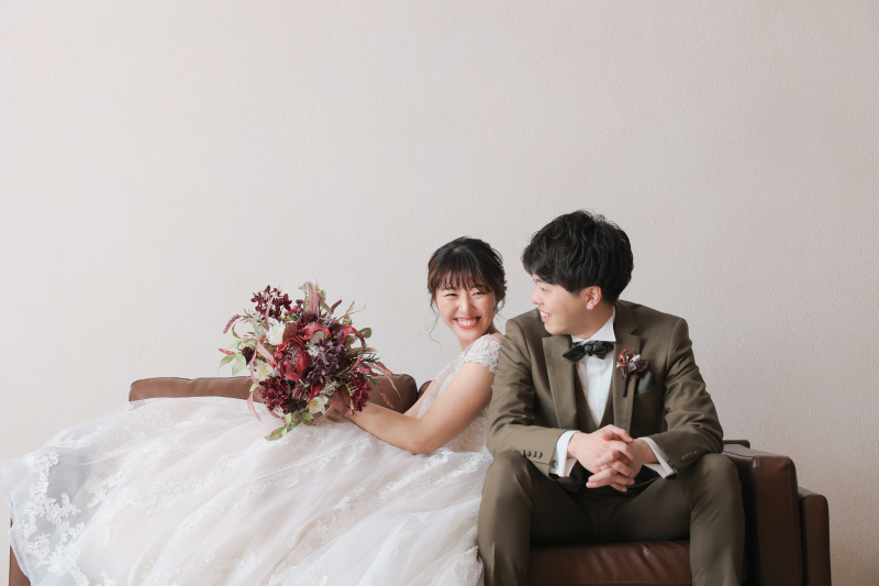 ソファーを使って