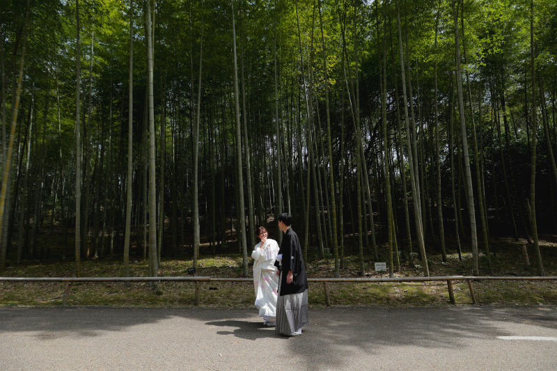 竹林を背景に！