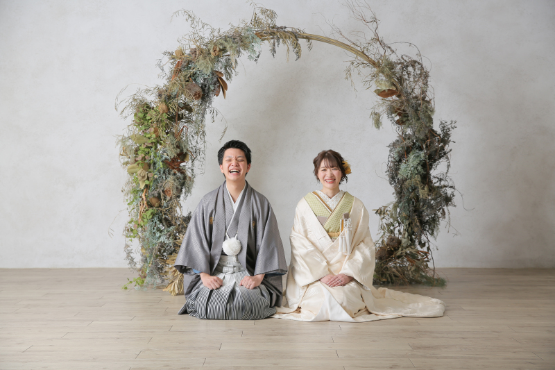 アーチの前で…