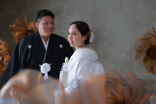 清楚で美しい白無垢姿