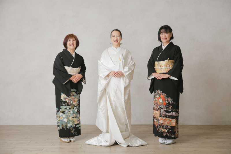 女性の皆様で集まって