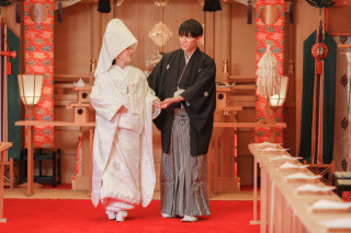 神聖な神殿での撮影