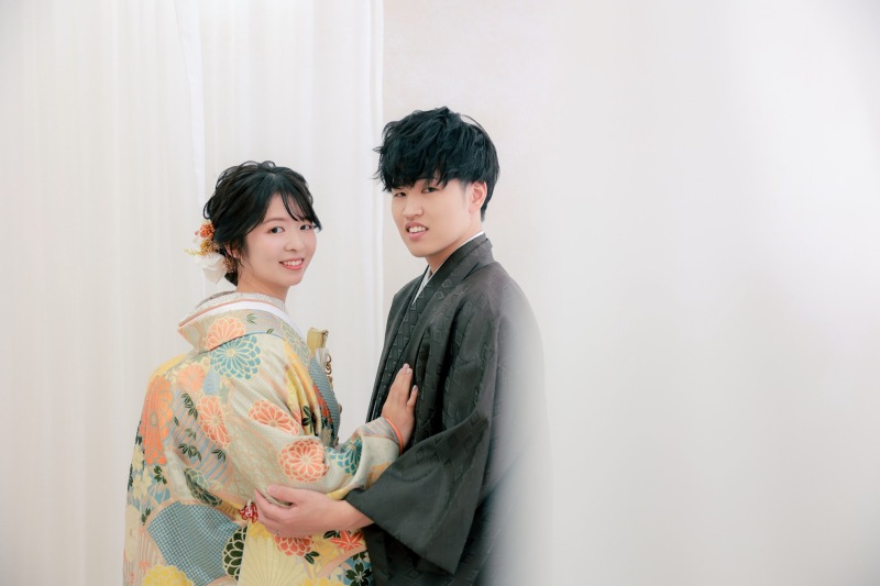 カーテン越しの