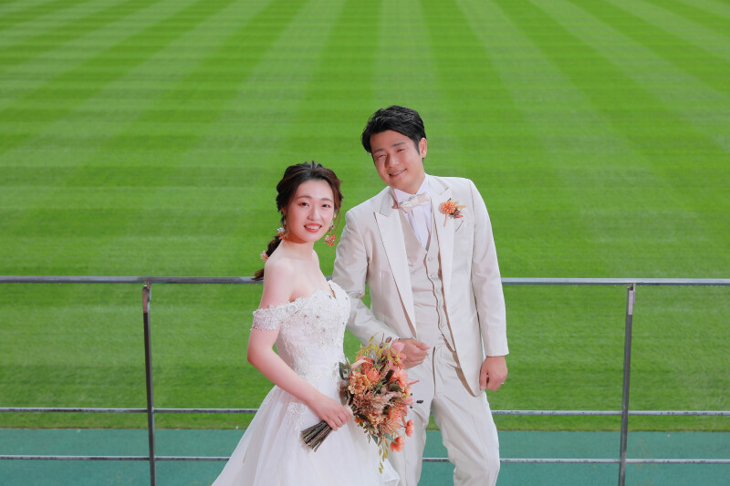 青々とした背景で