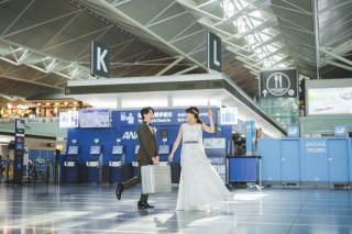 空港で撮る結婚写真！