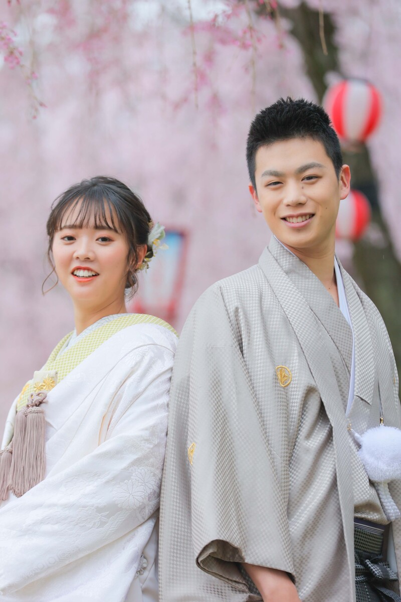 背中合わせショット