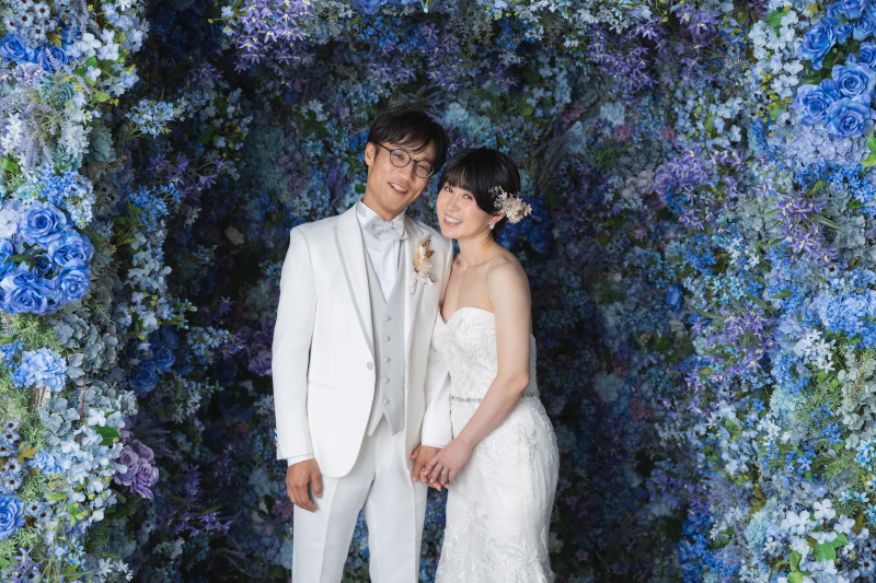 お花に囲まれた