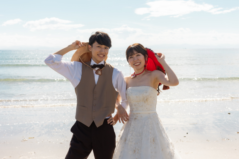 お二人の共通の趣味のアイテムと共に