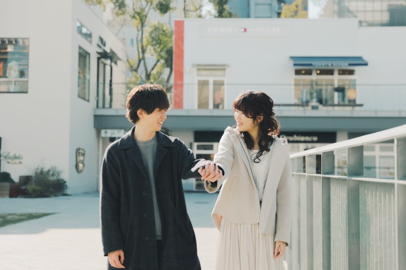 手繋ぎショット