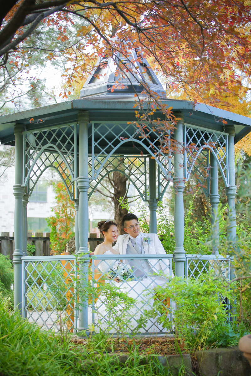 おしゃれなベンチで。