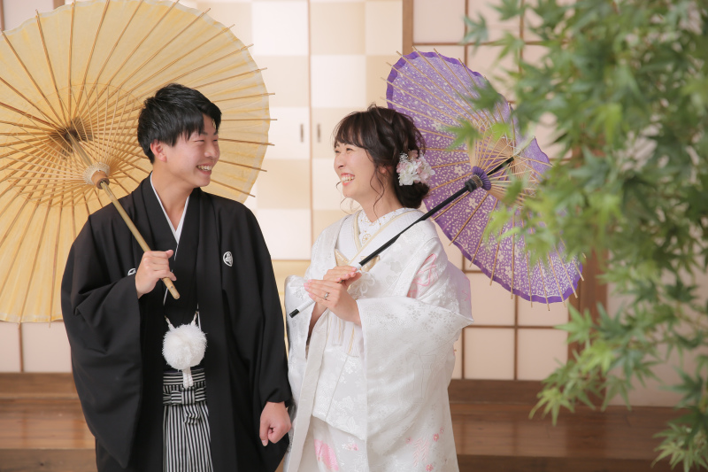 和傘をさしてニヤニヤ♡