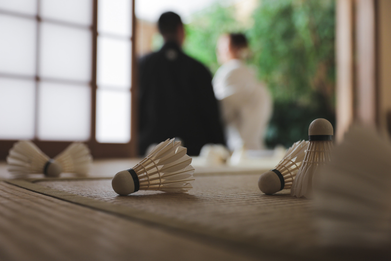 シャトルを使って