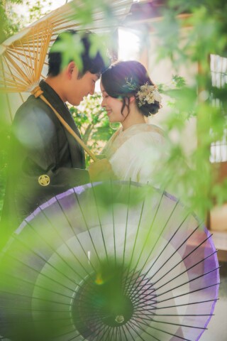 屋内庭園スタジオでお二人らしく