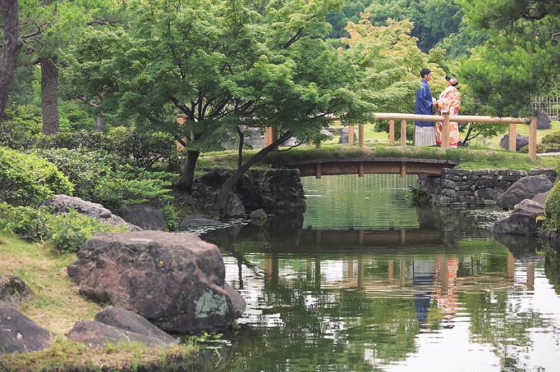 池と橋と松と。
