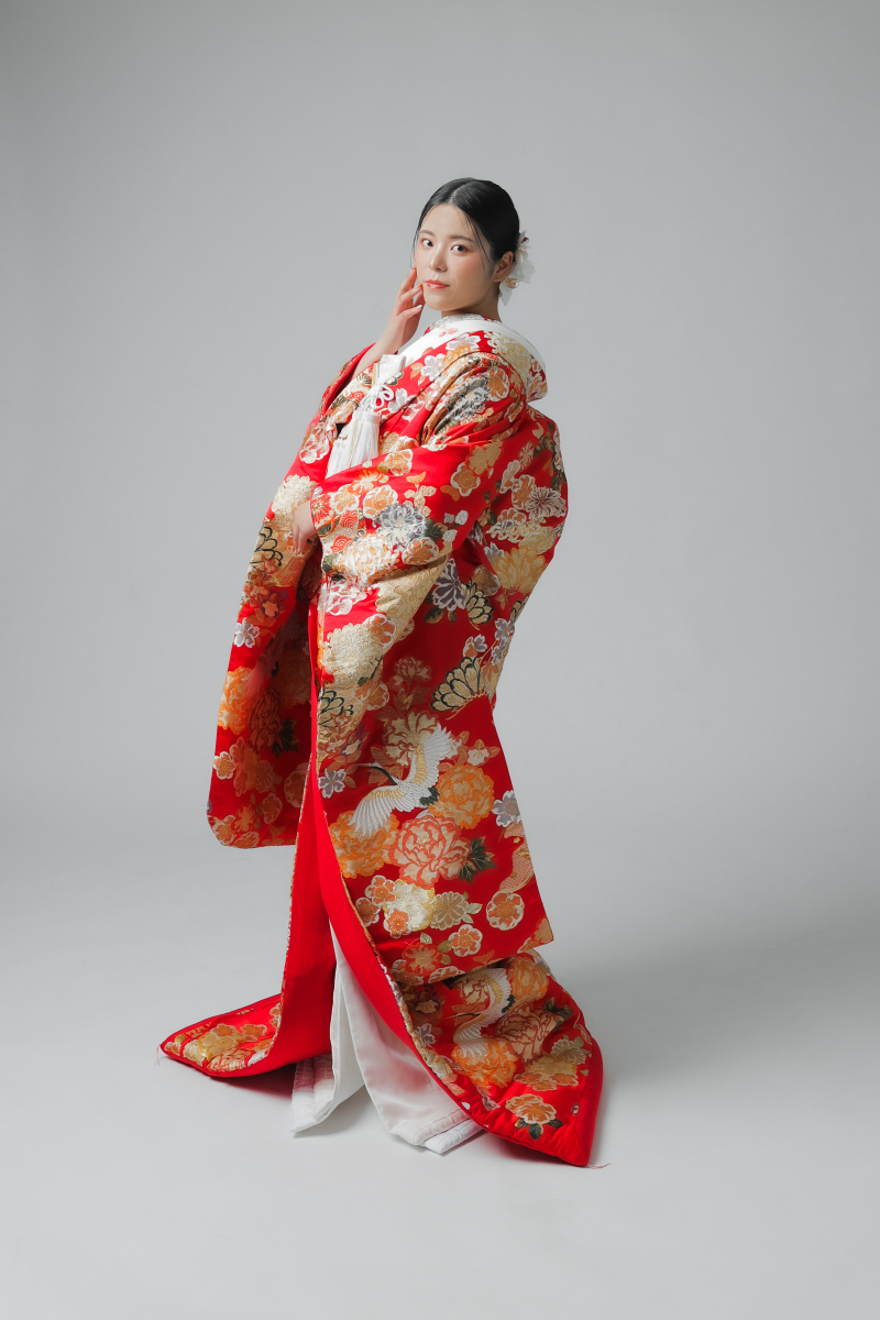 STUDIO 8 名古屋店（スタジオ8）_色打掛・着物が豊富