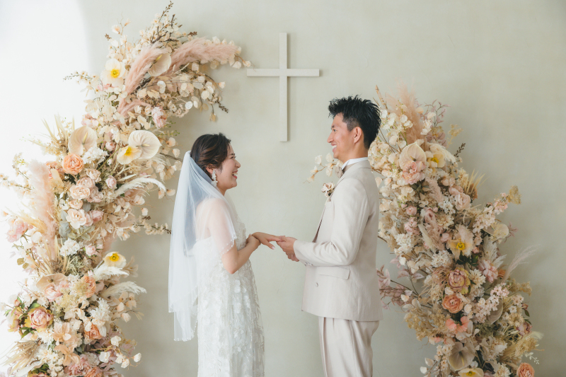 挙式を行なっているような雰囲気で・・・