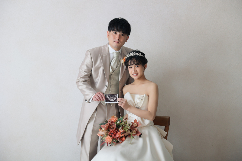 選べる特典つき♪マタニティフォトも撮れる♩【和装or洋装スタジオ】 全データ美肌レタッチ付き(150カット) + 台紙1冊