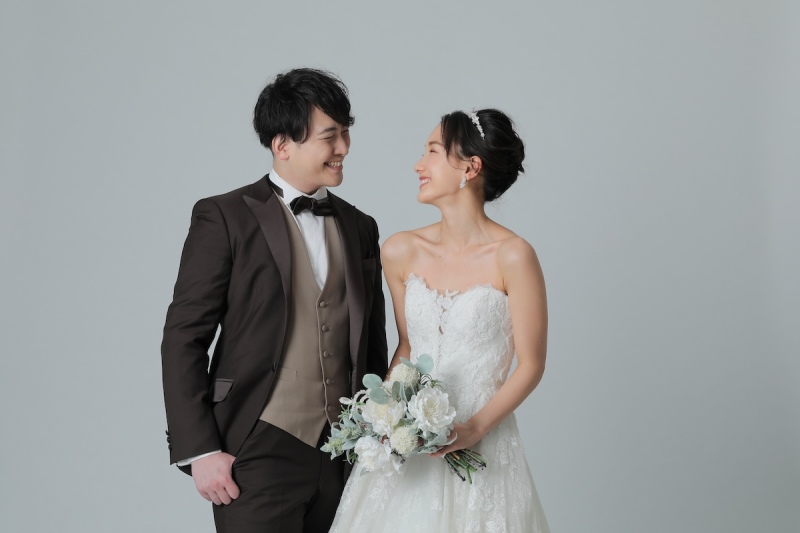 【和装＋洋装スタジオ撮影13,200円】婚礼写真各1枚+画像データ各1枚付き/衣装+ヘアメイク+肌・スタイル修正◎