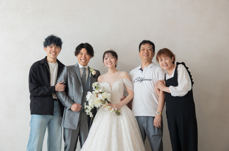 ひらまつスペシャルコラボ 和装・洋装スタジオ+食事【基本料金+全データ/美肌加工付き!】