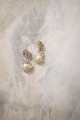 パールリーフイヤリング