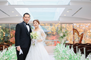 紅葉のチャペルで