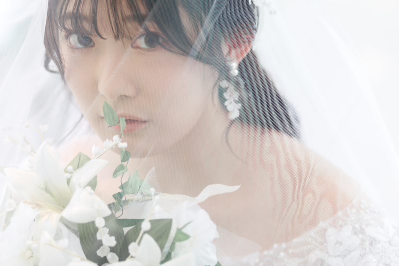 ベールをまとったご新婦様