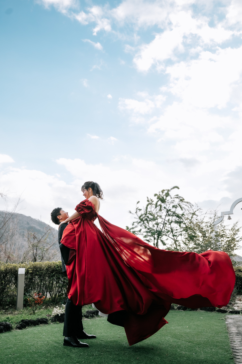 ドレスのボリュームで迫力感を