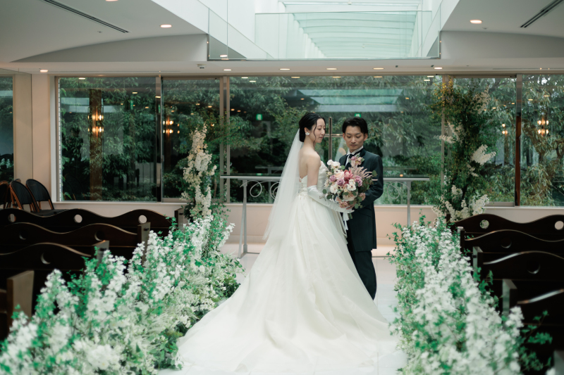 緑深い天空のチャペル