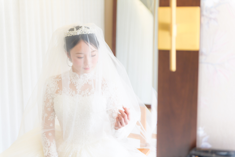 花嫁様の儚げなワンショット