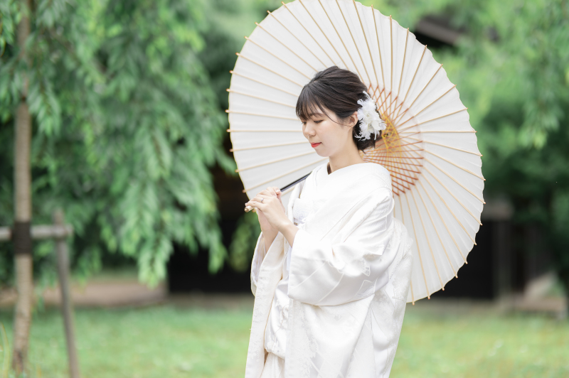 自然と白無垢