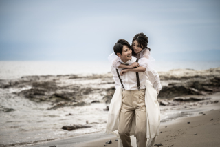 仲睦まじいお二人のお姿をそのままに形に残します。いつか未来の貴方がこの写真を見る時、この情景を思い出せますように。