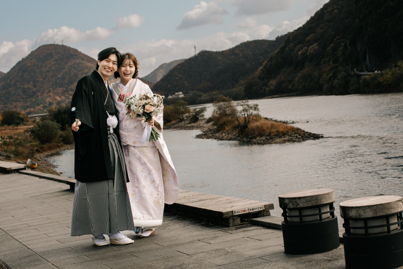 【和洋装】清流長良川と共に撮影ができるフォトスポット【長良川プロムナード】と【館内】撮影の欲張りコース