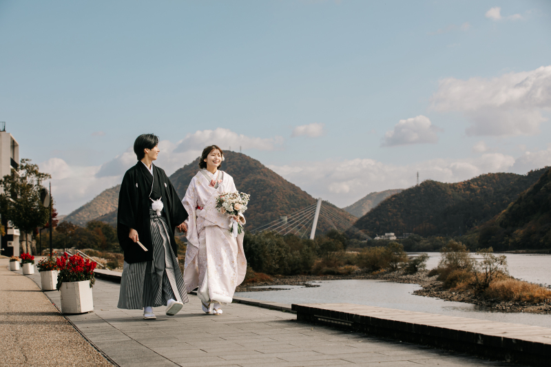 【和洋装】清流長良川と共に撮影ができるフォトスポット【長良川プロムナード】と【館内】撮影の欲張りコース