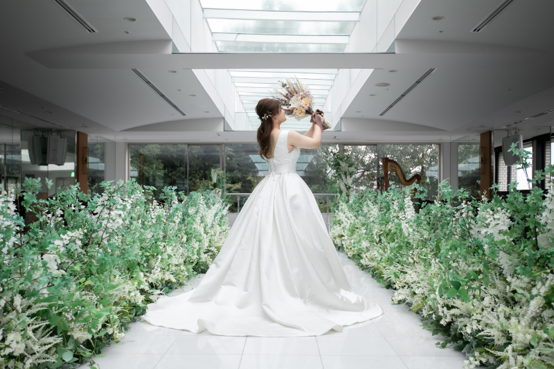 【洋装】【チャペル】で挙式さながらの撮影と【河原町】でお散歩デートを楽しめるスペシャルコース