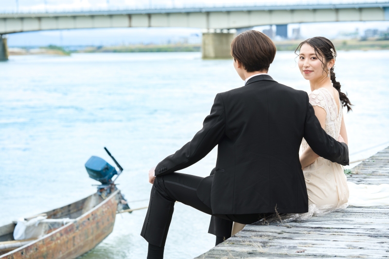 【和洋装】清流長良川と共に撮影ができるフォトスポット【長良川プロムナード】と【館内】撮影の欲張りコース