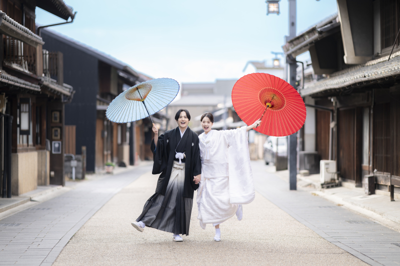 【和装】歴史を感じる古いまちなみでモダンな撮影はいかがでしょう【河原町コース】と【館内】で撮影できる欲張りプラン