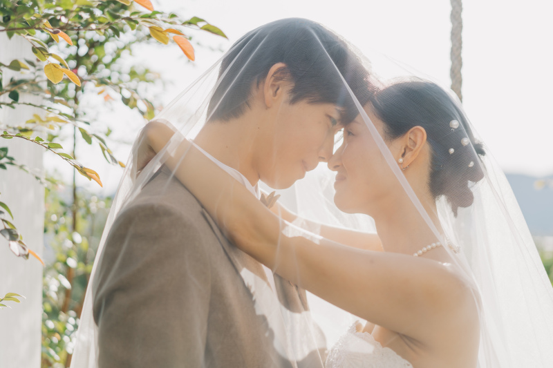 【洋装】清流長良川と共に撮影ができるフォトスポット【長良川プロムナード】と【館内】撮影の欲張りコース