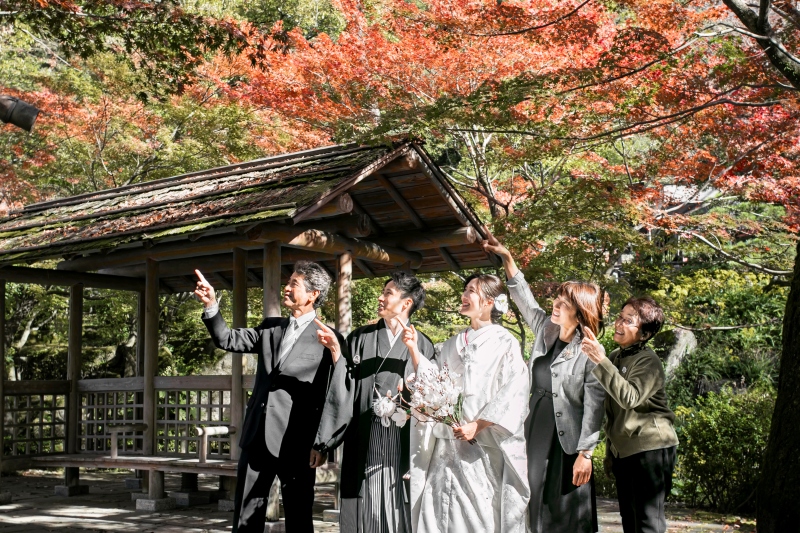 【和装】紅葉と秋晴れ愉しむ紅葉ロケーションプラン