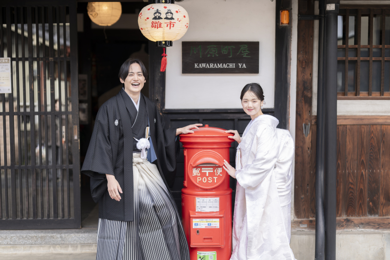 【和装】歴史を感じる古いまちなみでモダンな撮影はいかがでしょう【河原町コース】と【館内】で撮影できる欲張りプラン
