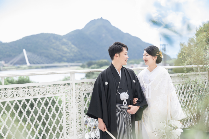 【和装】清流長良川と共に撮影ができるフォトスポット【長良川プロムナード】と【館内】撮影の欲張りコース