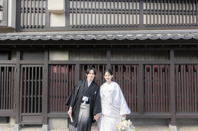 【和装】歴史を感じる古いまちなみでモダンな撮影はいかがでしょう【河原町コース】と【館内】で撮影できる欲張りプラン