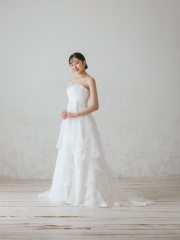 ウエディングドレス