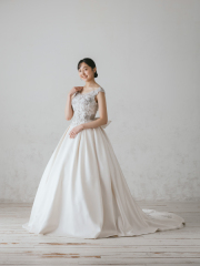 ウエディングドレス