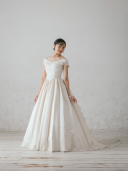 ウエディングドレス