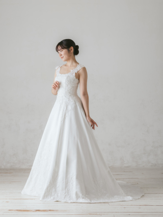 ウェディングドレス