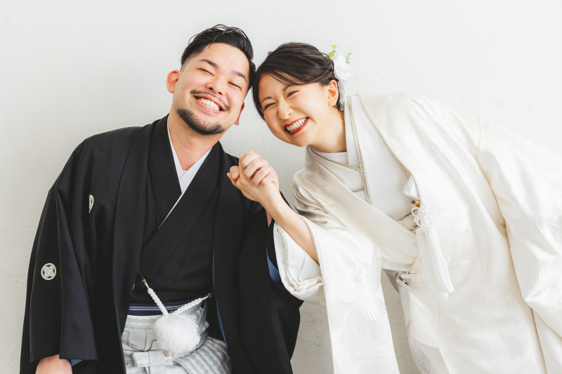 笑顔が素敵なお二人のスタジオ撮影