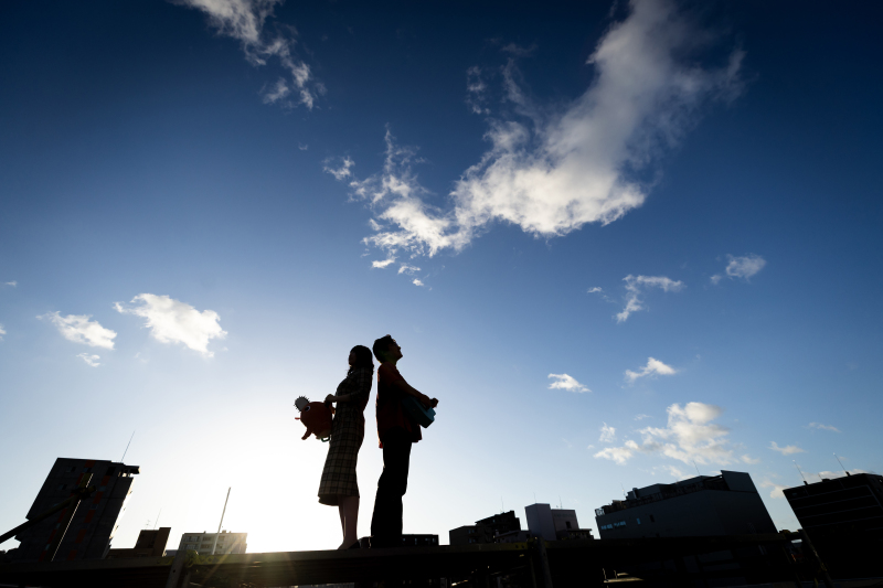 スタジオの屋上で